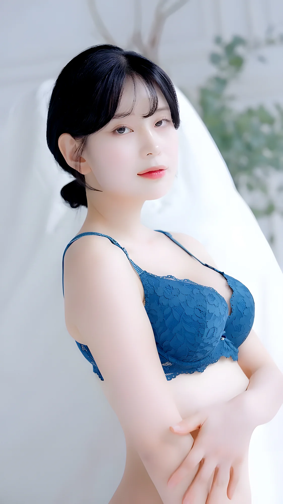 酥胸少妇最新内衣秀写真视频-黑丝袜写真