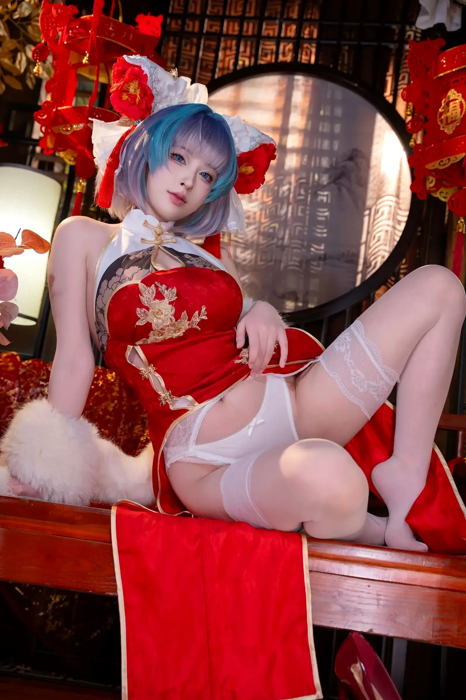 风骚少妇布丁大法，最新制服写真集