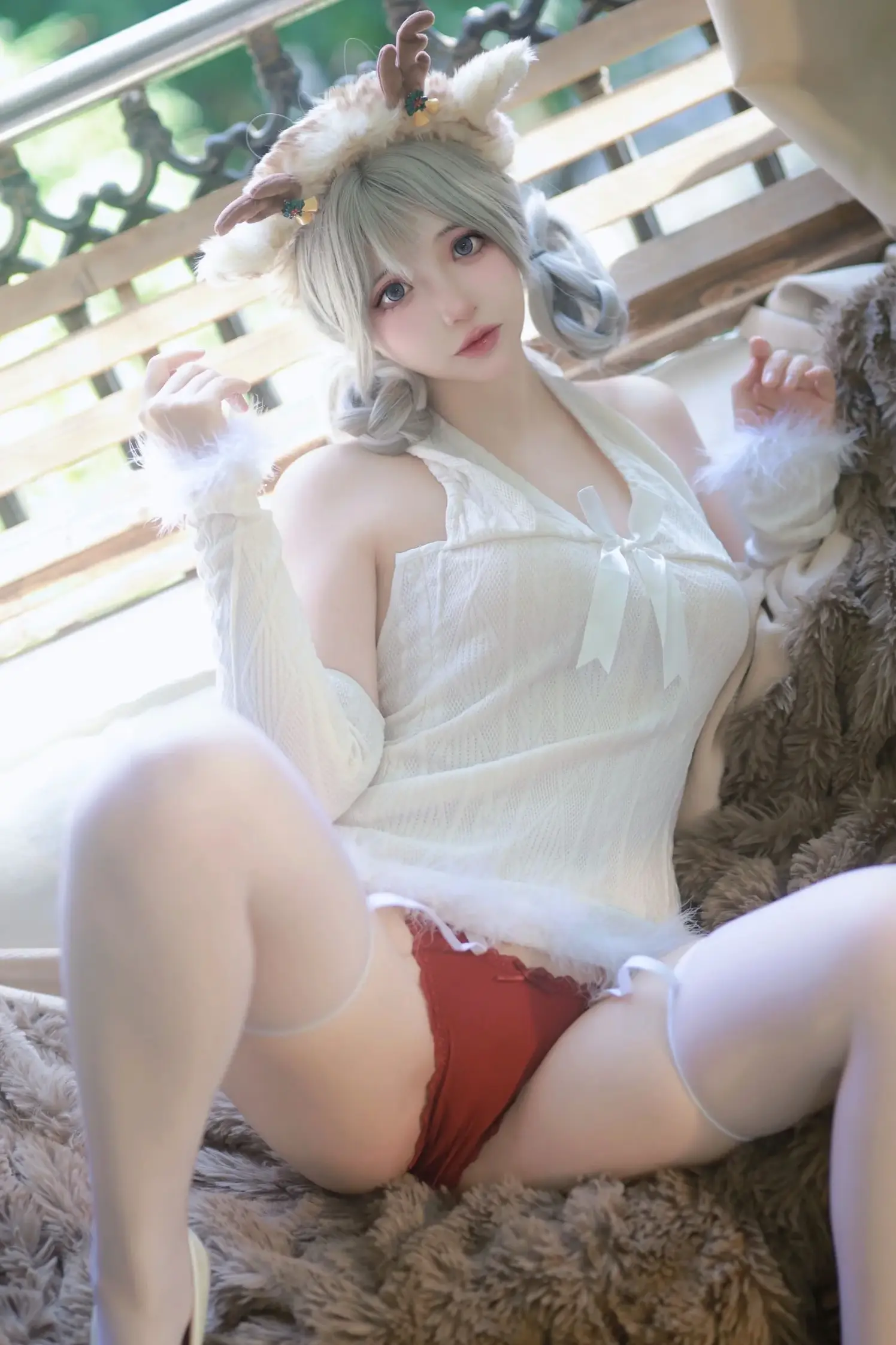 饱满模特日奈娇，纯欲制服写真图集